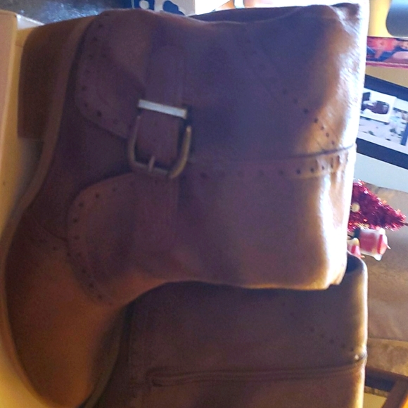 Womans Boots !!! - Picture 1 of 11